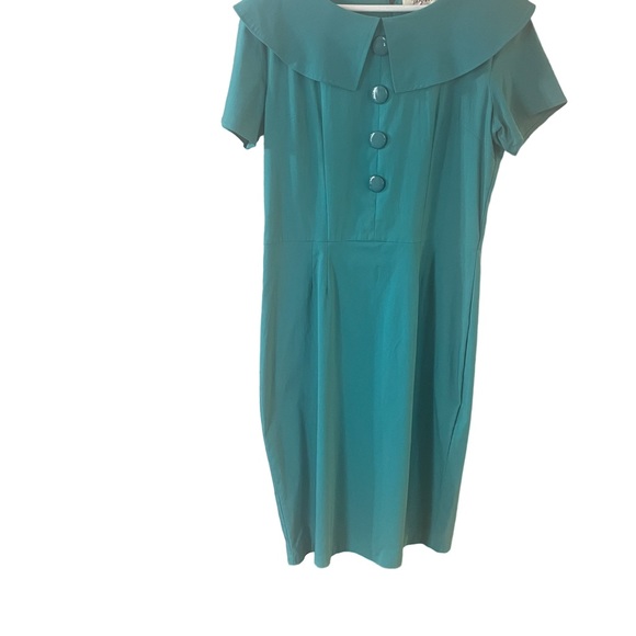 Tatyana green classy,comfortable dress 👗 - Picture 2 of 7